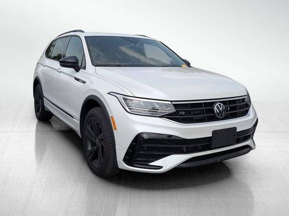 VOLKSWAGEN TIGUAN 4MOTION 2024 3VV8B7AX8RM232004 image
